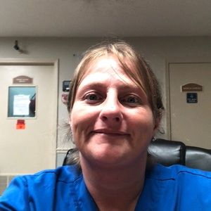 Meet your Posher, Leah